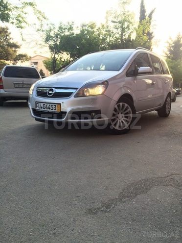 Opel Zafira 2006, 128,000 km - 1.9 l - Bakı