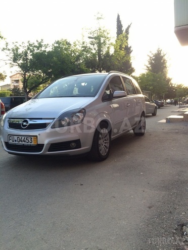Opel Zafira 2006, 128,000 km - 1.9 l - Bakı