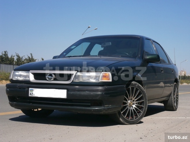 Opel Vectra 1995, 250,000 km - 2.0 l - Bakı