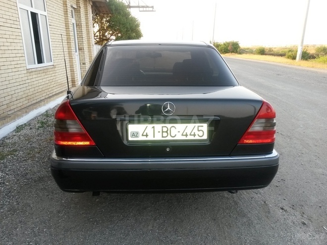 Mercedes C 180 1995, 246,480 km - 1.8 л - Bakı