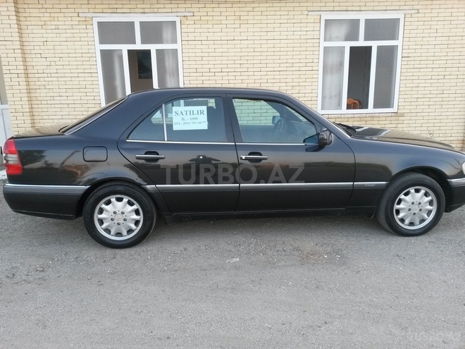 Mercedes C 180 1995, 246,480 km - 1.8 л - Bakı
