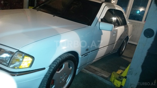 Mercedes C 240 1998, 170,000 km - 2.4 l - Bakı