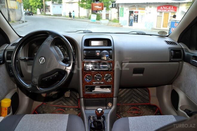 Opel Astra 2000, 239,000 km - 1.6 l - Bakı