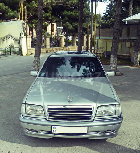 Mercedes C 200 1999, 270,000 km - 2.0 l - Bakı