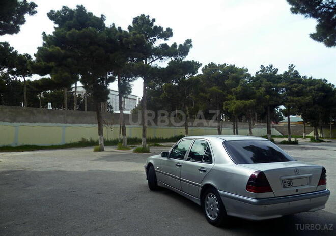 Mercedes C 200 1999, 270,000 km - 2.0 l - Bakı