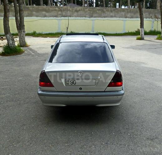 Mercedes C 200 1999, 270,000 km - 2.0 l - Bakı