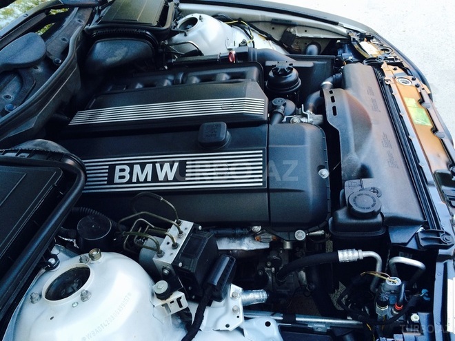 BMW 525 2002, 178,000 km - 2.5 l - Bakı