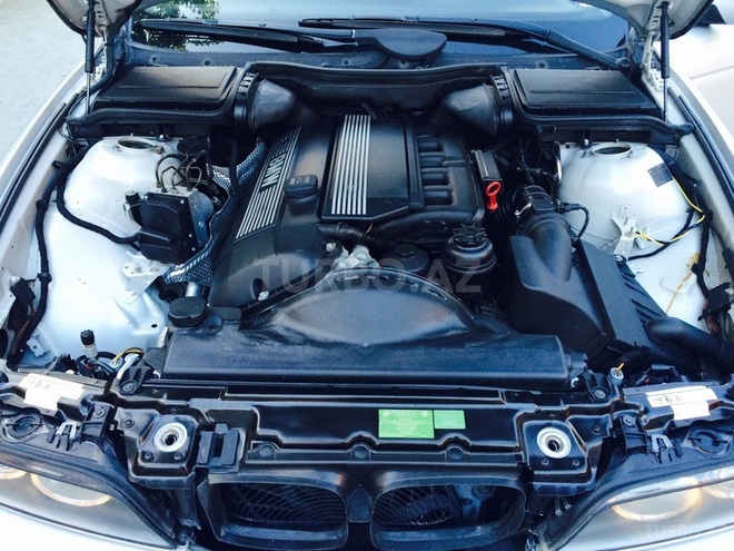 BMW 525 2002, 178,000 km - 2.5 l - Bakı