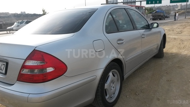 Mercedes E 240 2002, 111,275 km - 2.6 л - Bakı