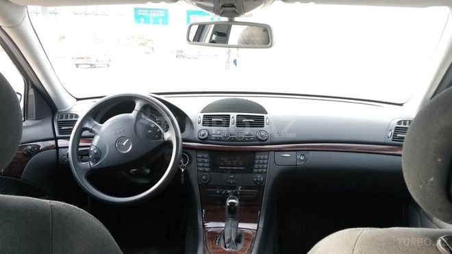 Mercedes E 240 2002, 111,275 km - 2.6 л - Bakı