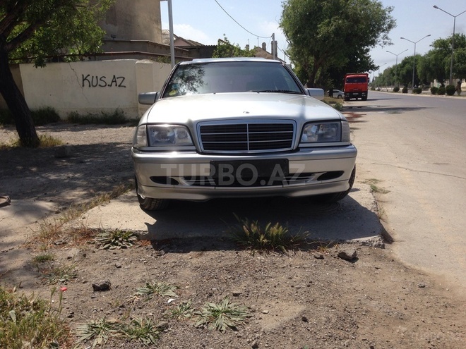 Mercedes C 220 1998, 201,800 km - 2.2 l - Bakı