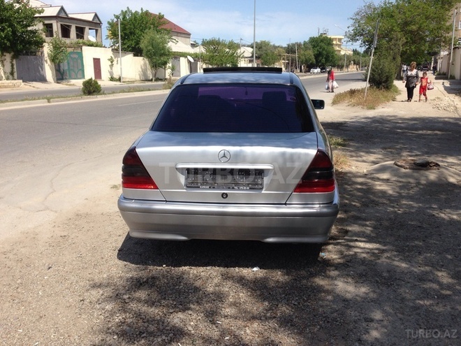 Mercedes C 220 1998, 201,800 km - 2.2 l - Bakı