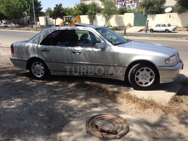 Mercedes C 220 1998, 201,800 km - 2.2 l - Bakı