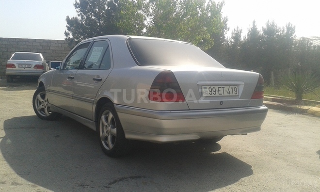 Mercedes C 180 1999, 233,400 km - 1.8 l - Bakı