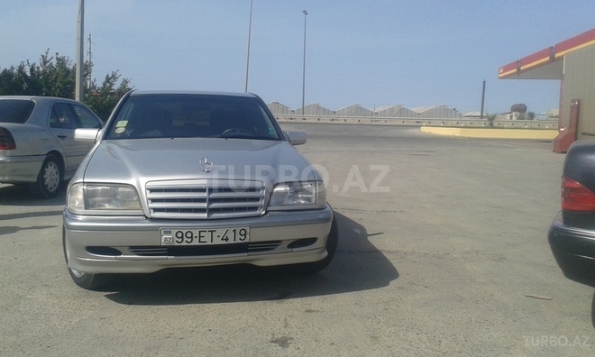 Mercedes C 180 1999, 233,400 km - 1.8 l - Bakı