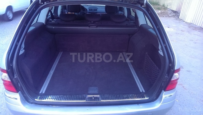 Mercedes E 220 2005, 320,000 km - 2.2 l - Bakı