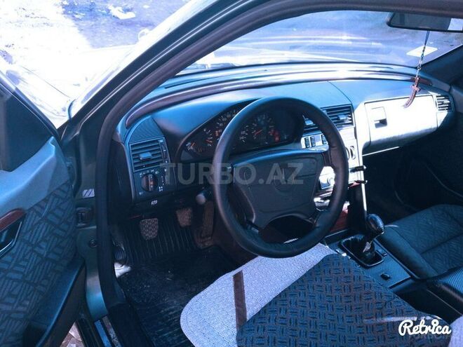 Mercedes C 220 1993, 99,999 km - 2.2 л - Bakı