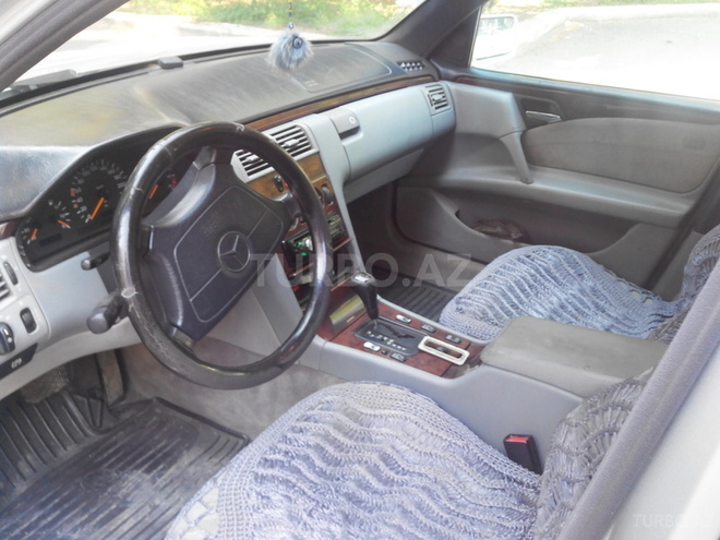 Mercedes E 230 1996, 368,947 km - 2.3 л - Bakı