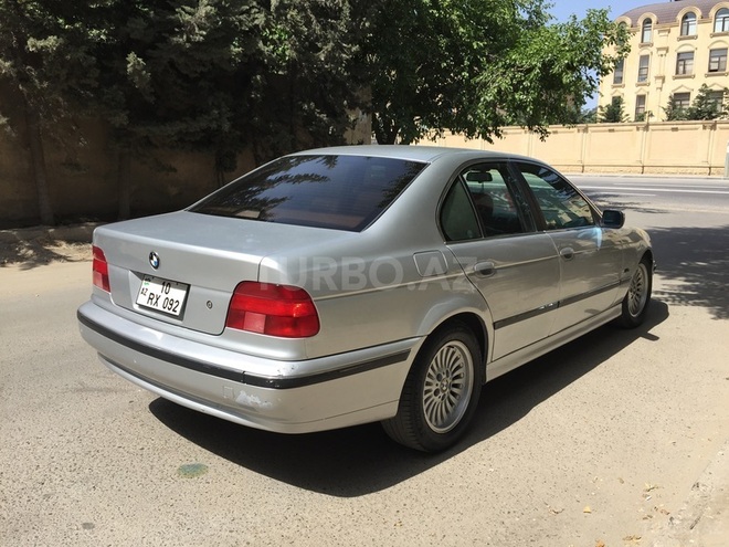 BMW 528 1999, 2,300,000 km - 2.8 l - Bakı