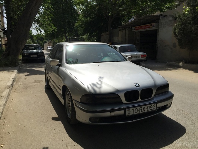 BMW 528 1999, 2,300,000 km - 2.8 l - Bakı