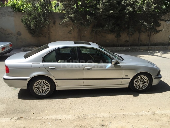 BMW 528 1999, 2,300,000 km - 2.8 l - Bakı