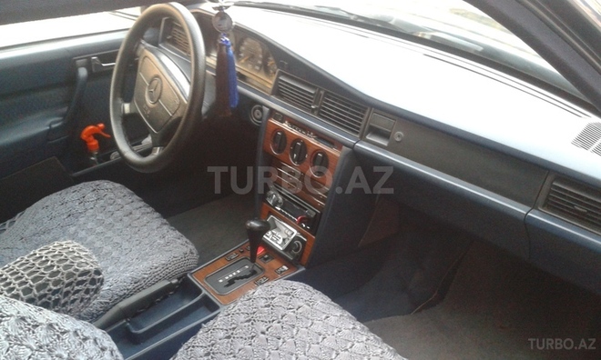 Mercedes 190 1992, 290,000 km - 2.0 l - Bakı
