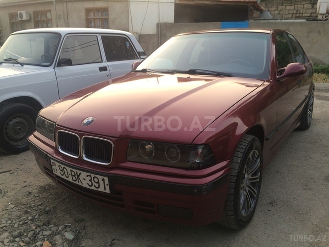 BMW 316 1993, 282,000 km - 1.6 l - Bakı
