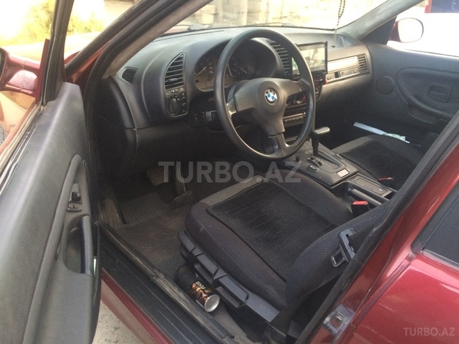 BMW 316 1993, 282,000 km - 1.6 l - Bakı