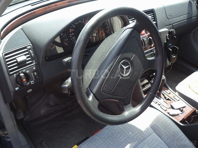 Mercedes C 180 1999, 187,000 km - 1.8 l - Bakı