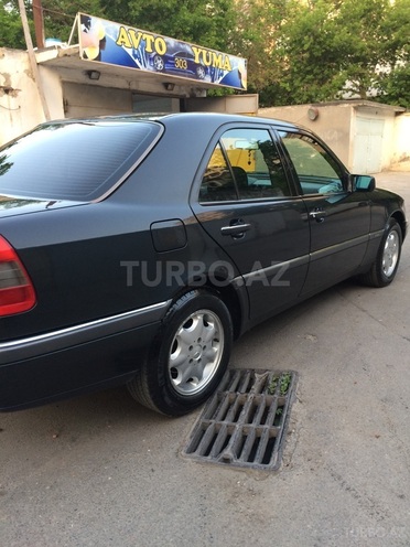 Mercedes C 220 1994, 298,000 km - 0.3 л - Bakı