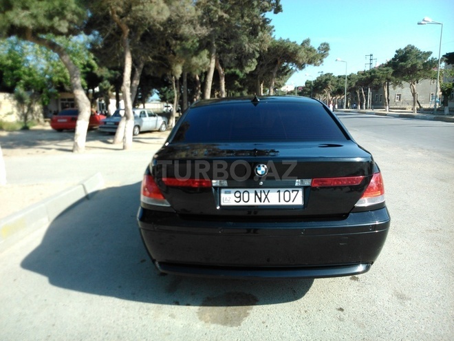 BMW 745 2004, 215,000 km - 4.4 l - Bakı