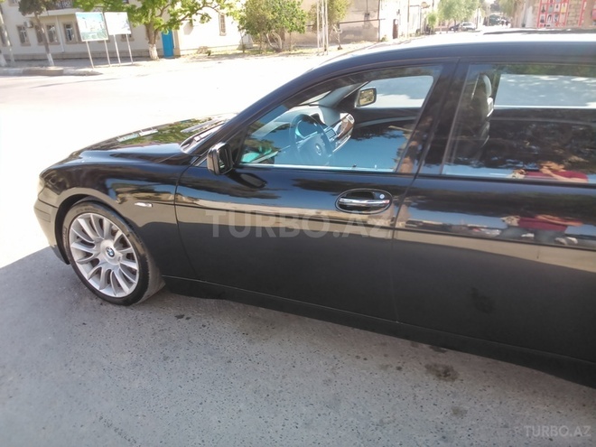BMW 745 2004, 215,000 km - 4.4 l - Bakı