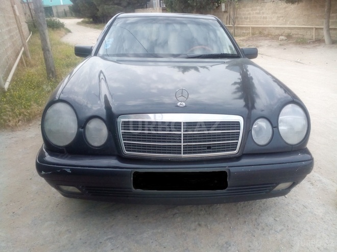 Mercedes E 220 1998, 254,000 km - 2.2 l - Bakı