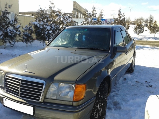 Mercedes E 250 1994, 200,000 km - 0.3 л - Bakı