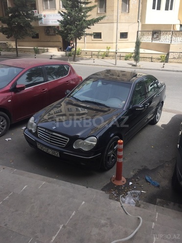 Mercedes C 200 2000, 215,738 km - 2.0 l - Bakı