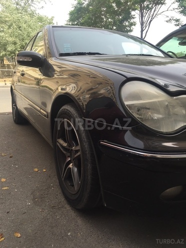 Mercedes C 200 2000, 215,738 km - 2.0 l - Bakı