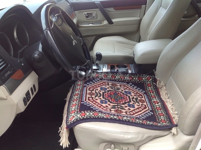 Mitsubishi Pajero 2008, 132,000 km - 3.2 l - Bakı
