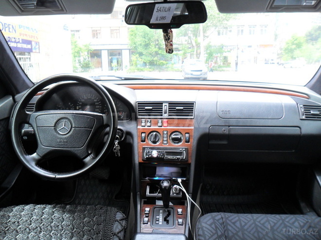 Mercedes C 280 1995, 345,943 km - 2.8 l - Bakı