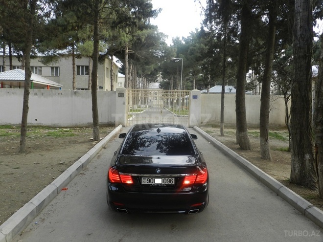 BMW 740 2009, 684,000 km - 3.0 л - Bakı