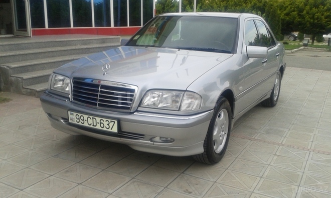 Mercedes C 240 2000, 102,000 km - 2.4 l - Bakı