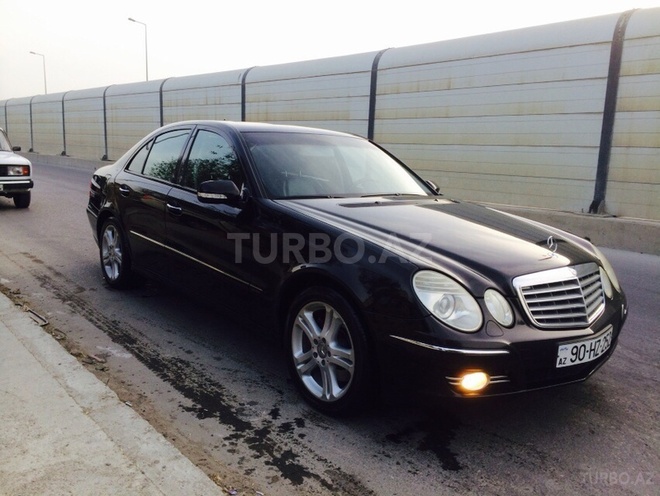 Mercedes E 350 2006, 150,000 km - 3.5 l - Bakı