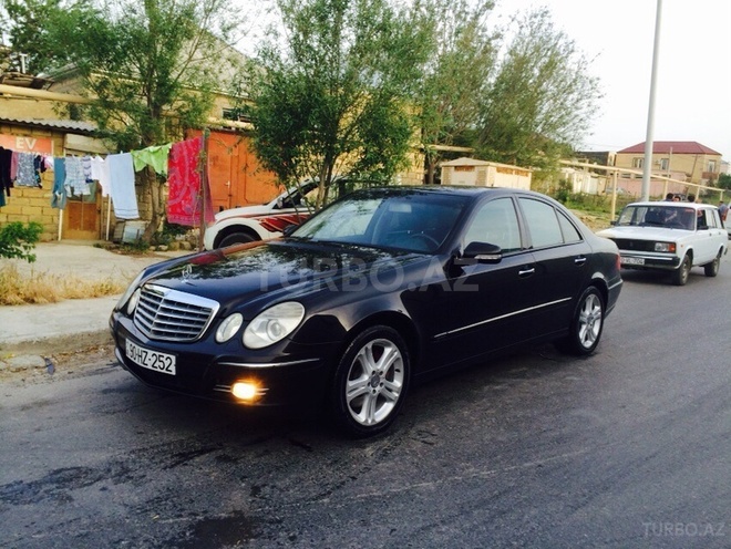 Mercedes E 350 2006, 150,000 km - 3.5 l - Bakı