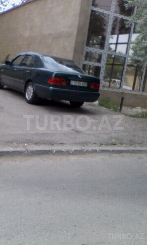 Mercedes E 230 1997, 250,000 km - 2.3 l - Bakı