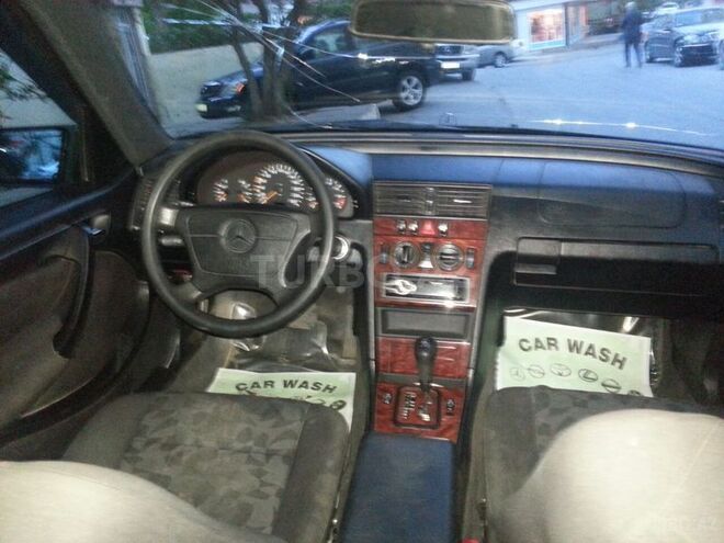 Mercedes C 180 1998, 299,000 km - 1.8 l - Bakı