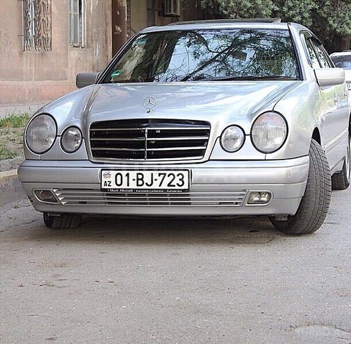 Mercedes E 230 1997, 261,900 km - 2.3 l - Bakı
