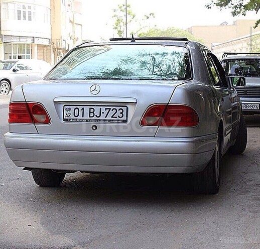 Mercedes E 230 1997, 261,900 km - 2.3 l - Bakı