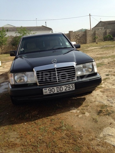 Mercedes E 230 1992, 230,000 km - 2.3 l - Bakı