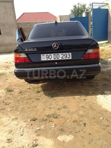 Mercedes E 230 1992, 230,000 km - 2.3 l - Bakı