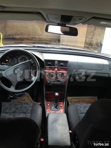 Mercedes C 180 1999, 145,550 km - 1.8 л - Bakı