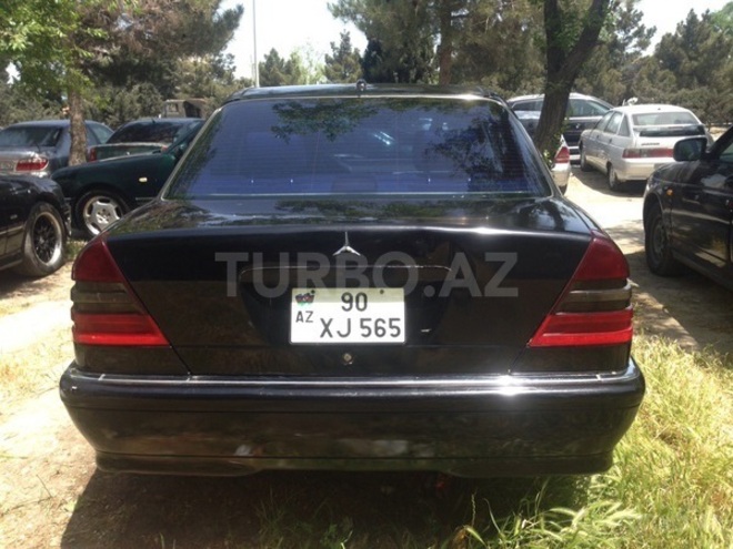 Mercedes C 230 1999, 177,000 km - 2.3 l - Bakı